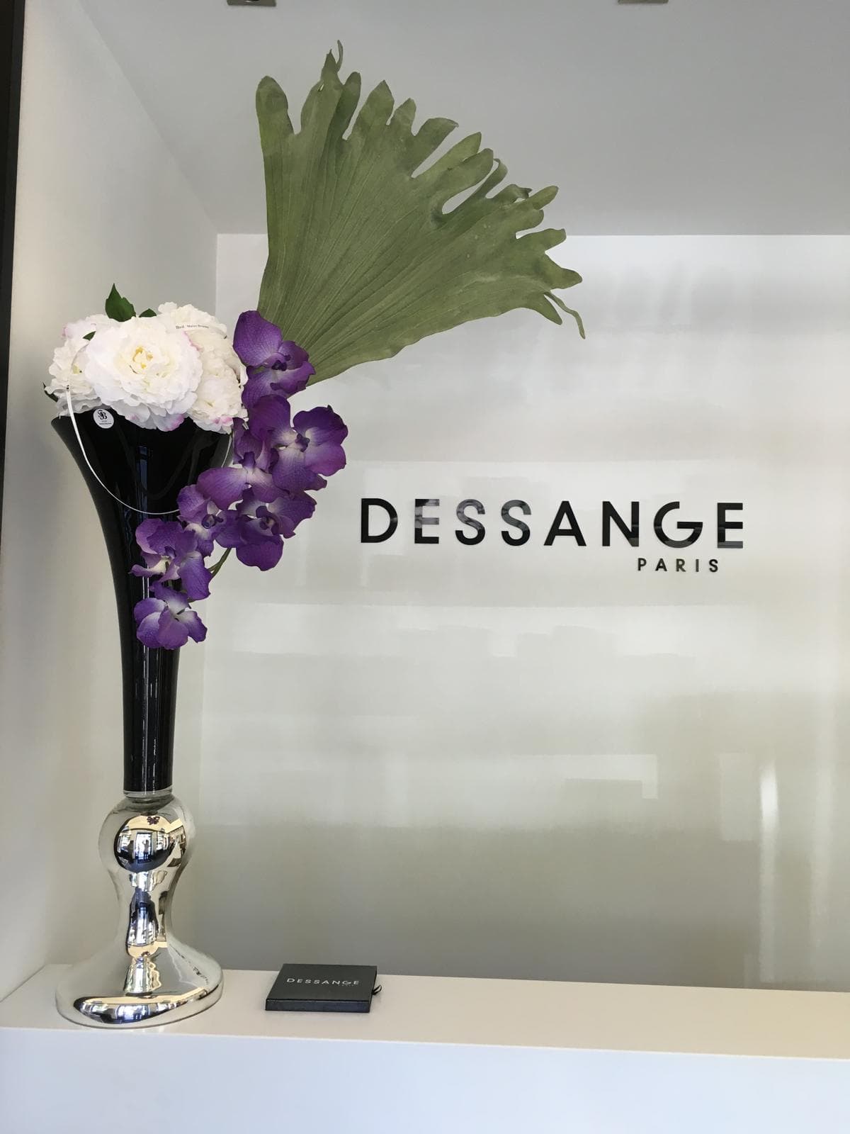 Bouquet raffiné créé pour une collaboration avec la Maison Jacques Dessange à Paris